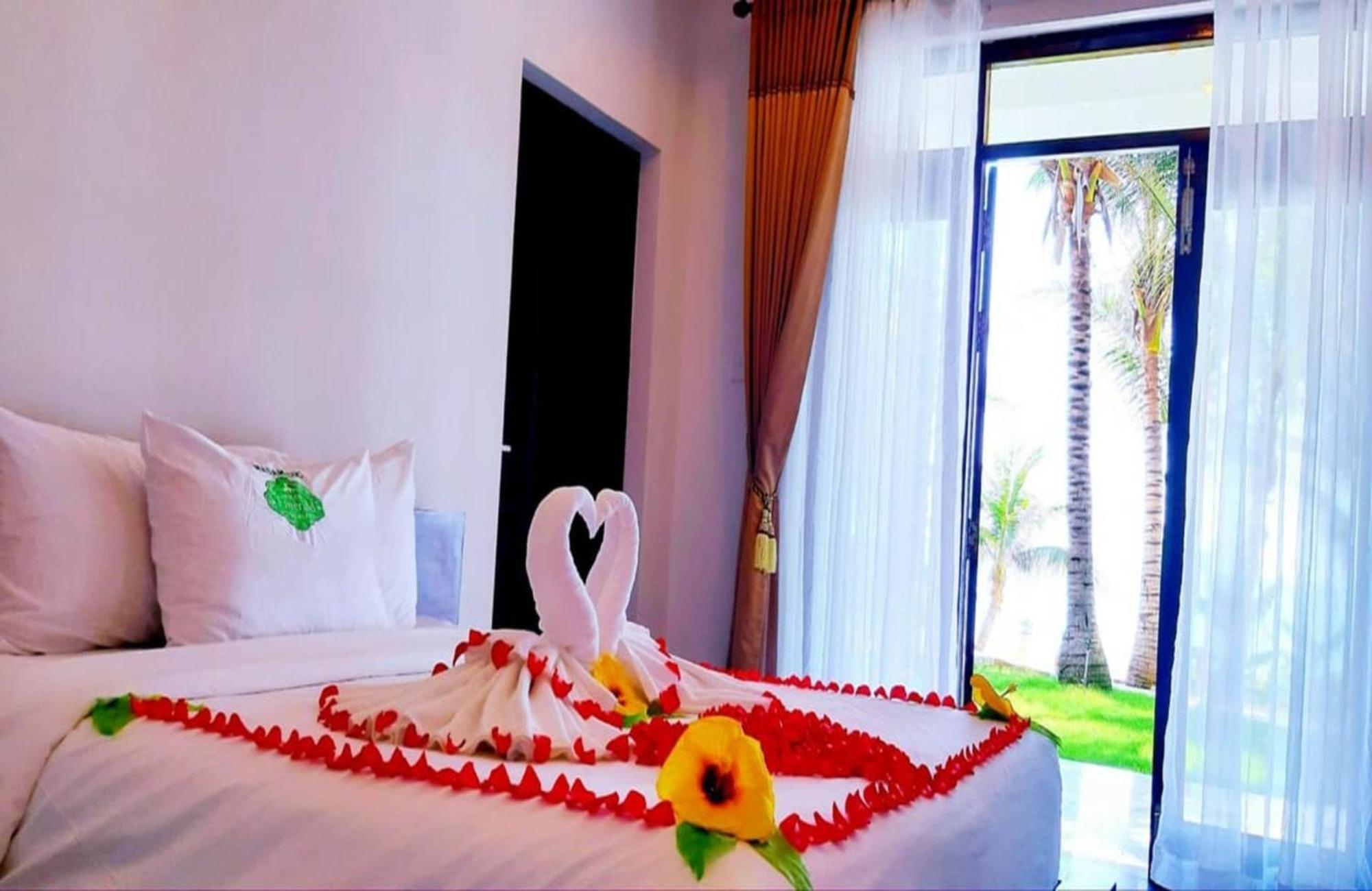 มาดาม กุก ไซ่ง่อน เอมเมอรัล รีสอร์ต Hotel ฟานเที้ยต ภายนอก รูปภาพ
