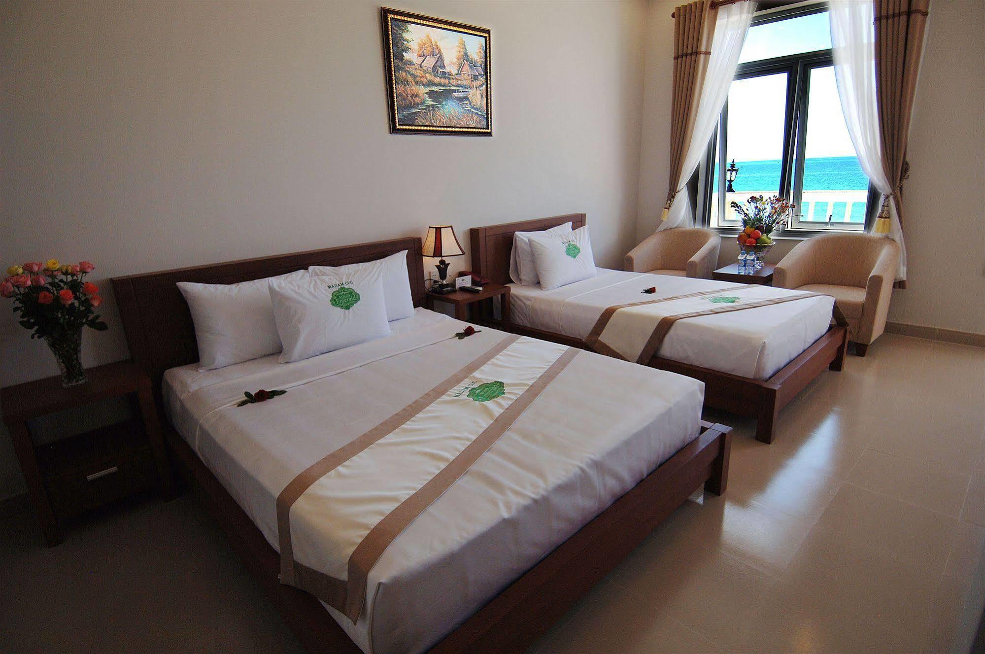 มาดาม กุก ไซ่ง่อน เอมเมอรัล รีสอร์ต Hotel ฟานเที้ยต ภายนอก รูปภาพ